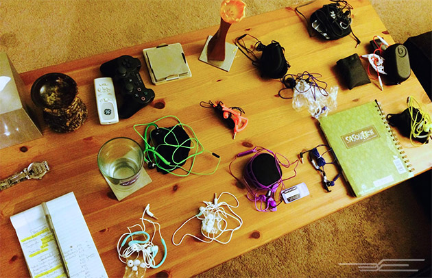 02_headphone-group630