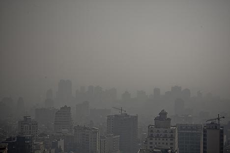 20110927-tehran-air-pollution