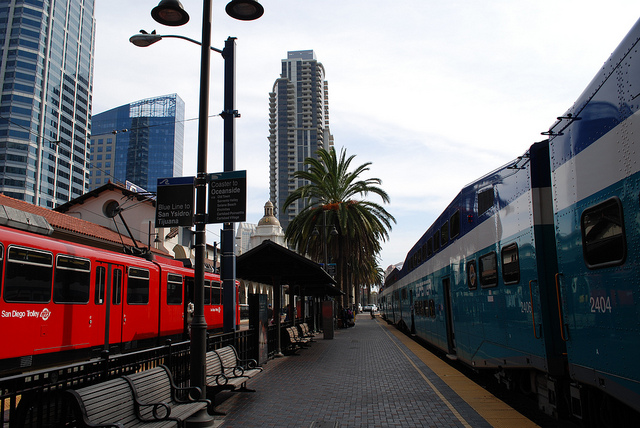 5573472062_8dd4ffea10_z