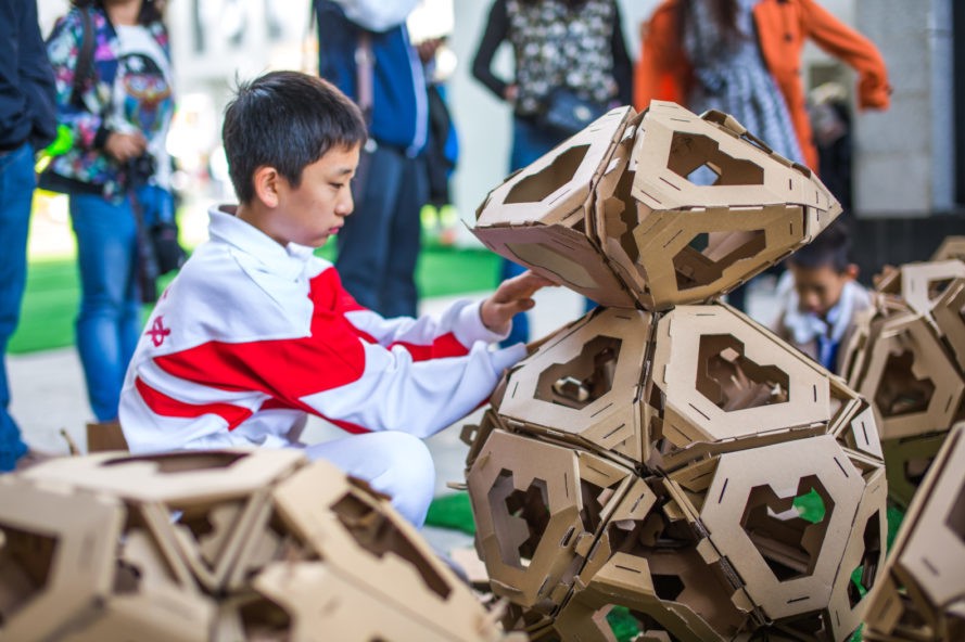 798-Children-Art-Festival-Heart-Board-Pyramid-Playing-889x592