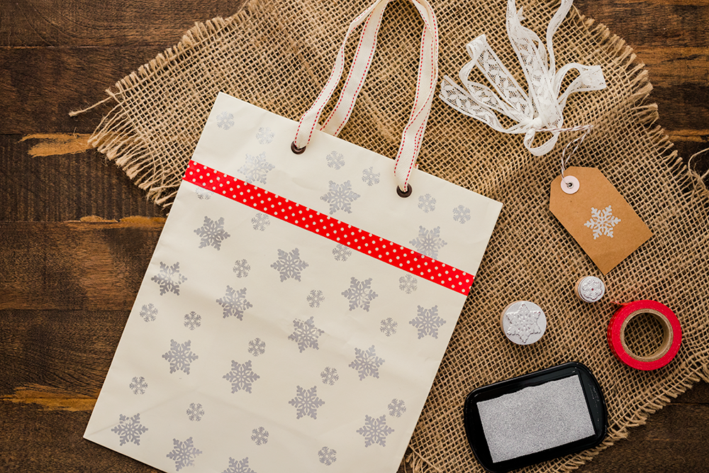 DIY-Holiday-Gift-Bags
