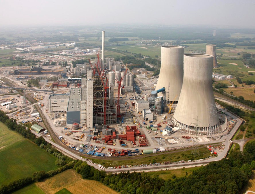 Eemshaven-coal-power-plant-889x677