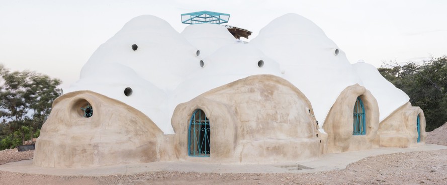 House-Quetzalcoatl-Dome-Home-Costa-Rica-1-889x368