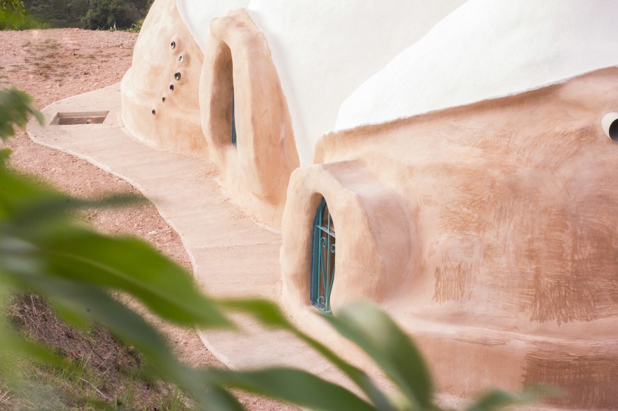 House-Quetzalcoatl-Dome-Home-Costa-Rica-7-889x592