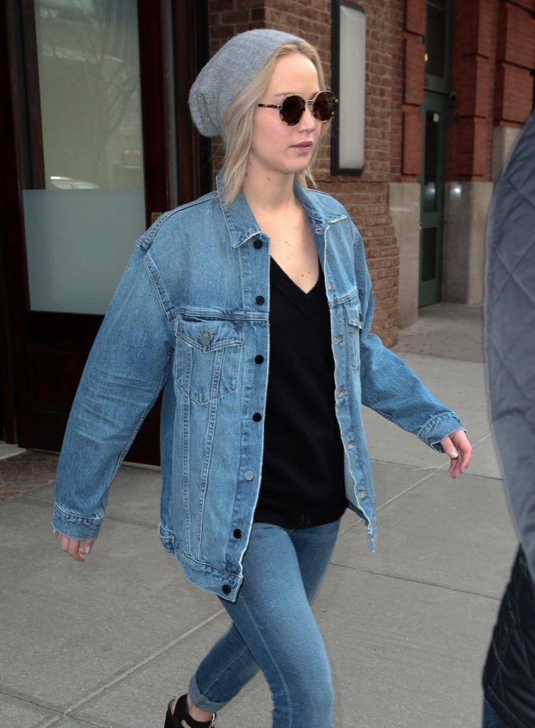 Jennifer-Lawrence-Denim-x-AW-Double-Denim-2-753x1024