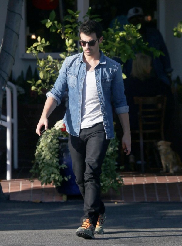 Joe