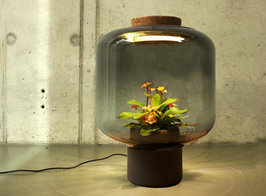 Mygdal-Plantlamp-Standing-889x654