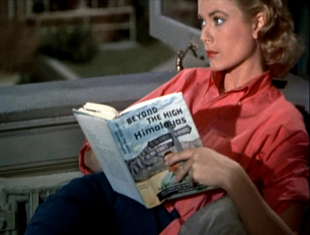 Rear-Window_Grace-Kelly_jeans-shoes.bmp1_