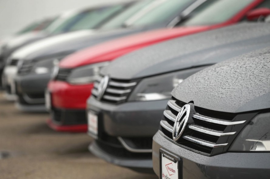 Volkswagen-Cars-889x592