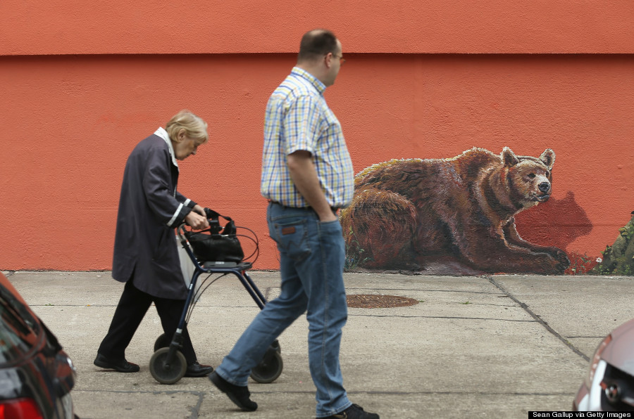Facade Artists To Perhaps Break Guiness Record