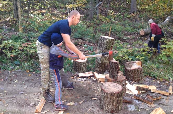 chopping_wood.jpg.662x0_q70_crop-scale (1)