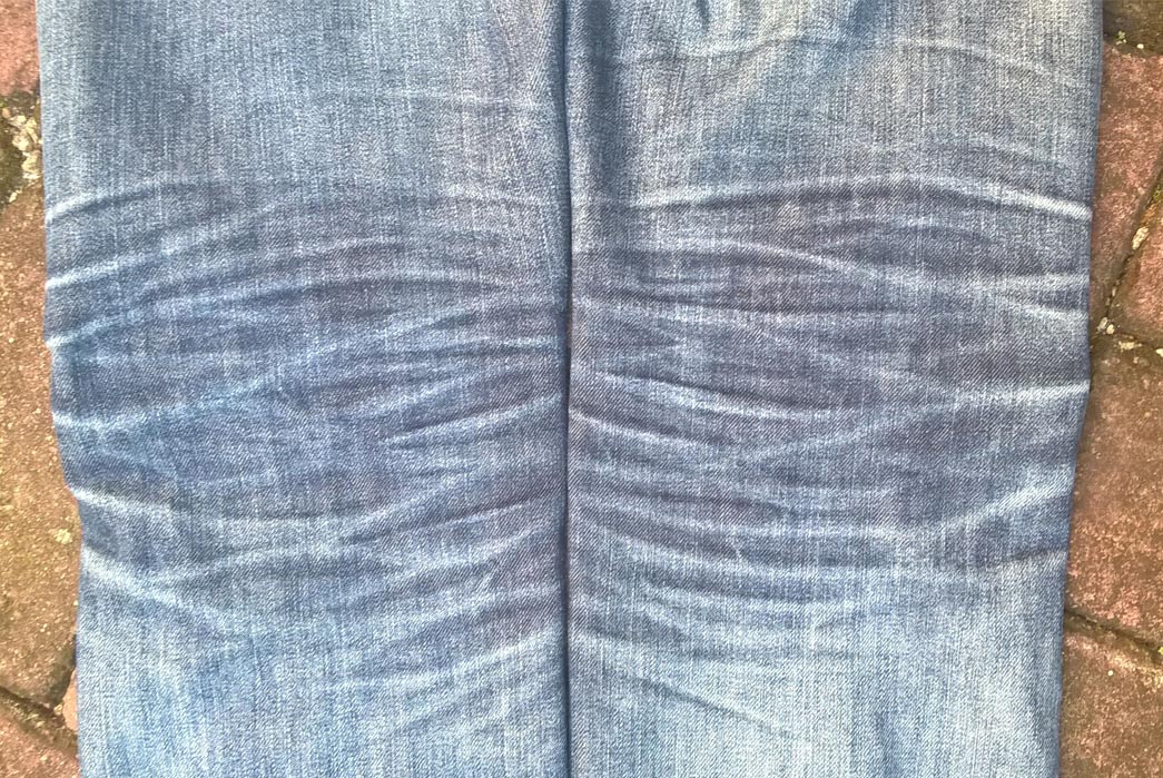 fade-of-the-day-uniqlo-slim-straight-selvedge-trouser