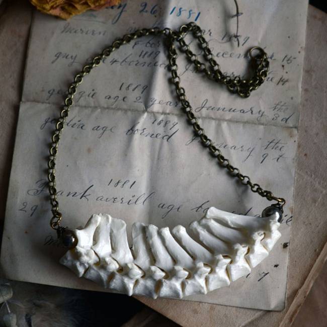 lady-locks-roadkill-jewelry-4.jpg.650x0_q70_crop-smart
