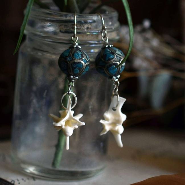 lady-locks-roadkill-jewelry-9.jpg.650x0_q70_crop-smart