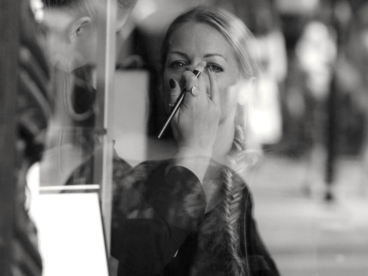 makeup-537x403