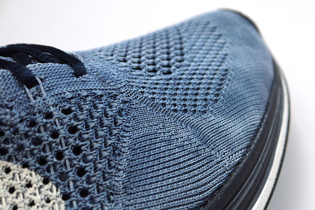 nike-hand-indigo-dyed-flyknit-racer-for-2020-tokyo-olympics-toe-side