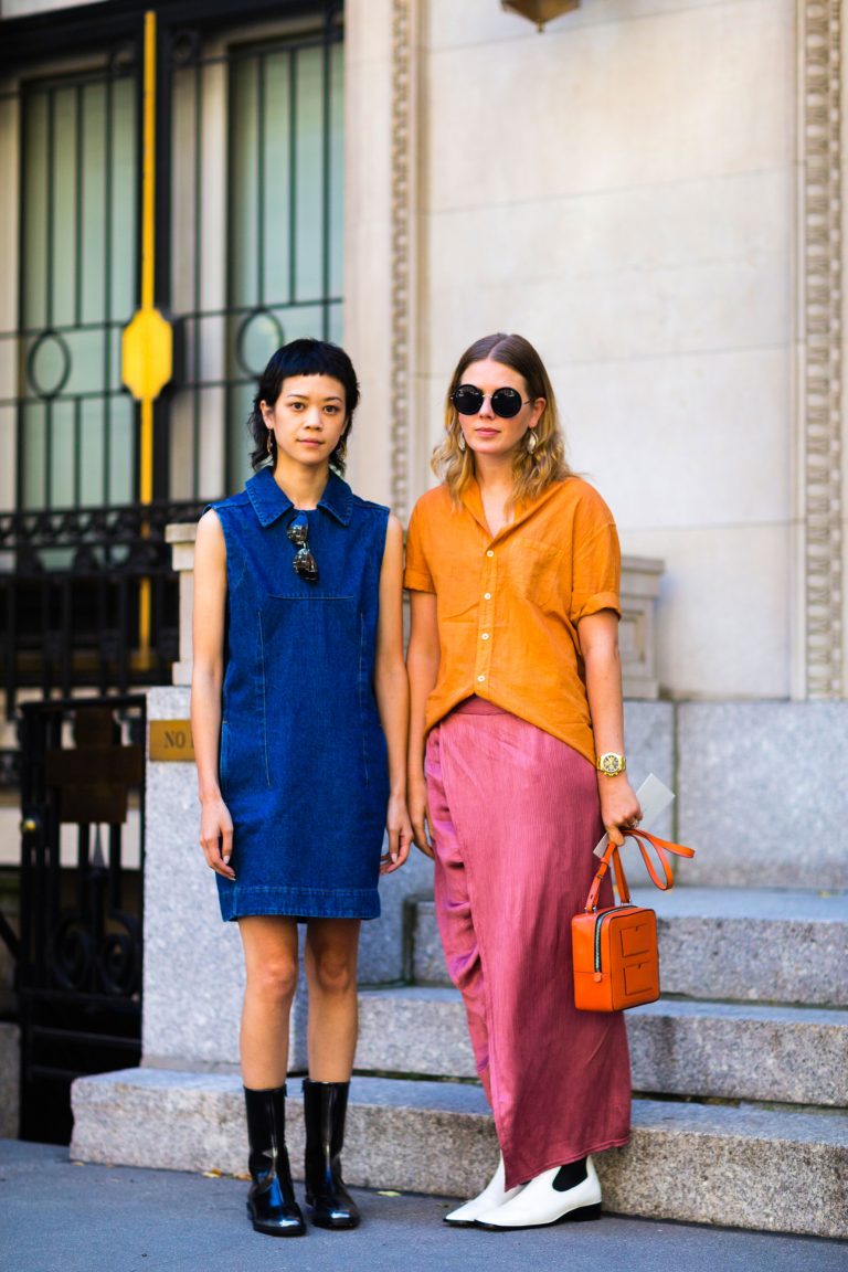 nyfw-street-style-day6-12.nocrop.w1800.h1330.2x-768x1152
