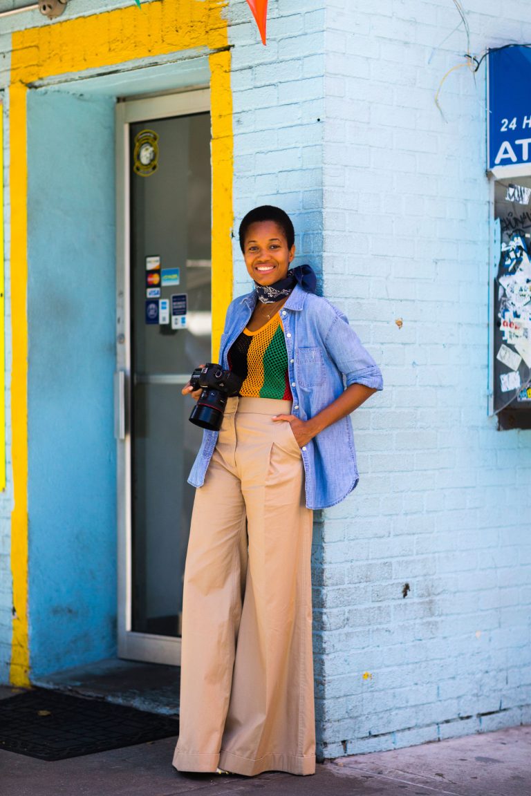 nyfw-street-style-day7-12.nocrop.w1800.h1330.2x-768x1152