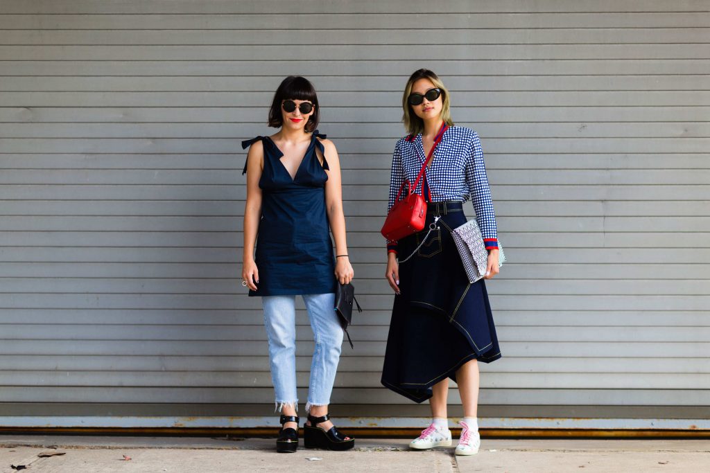 nyfw-street-style-day7-17.nocrop.w1800.h1330.2x-1024x683