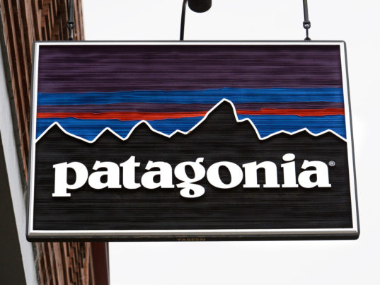 patagonia-black-friday-1-537x403