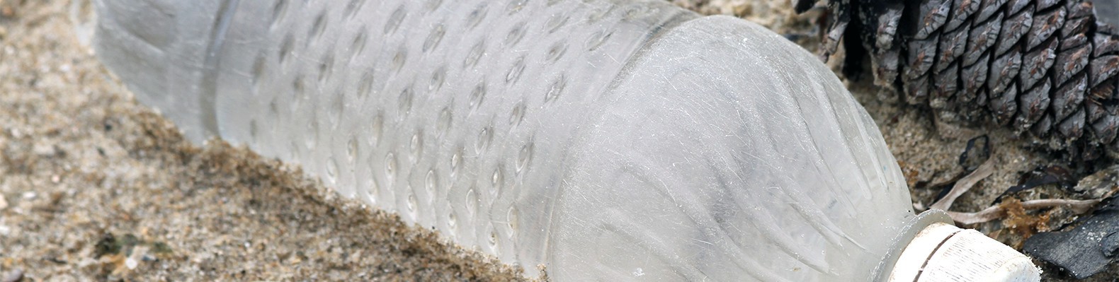 plastic-trash-1580x399