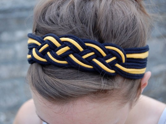 t-shirt-recycle-diy-headband-537x402
