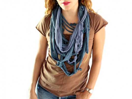 t-shirt-recycle-diy-necklace-537x402