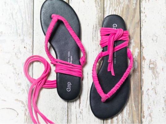 t-shirt-recycle-flip-flops-537x402