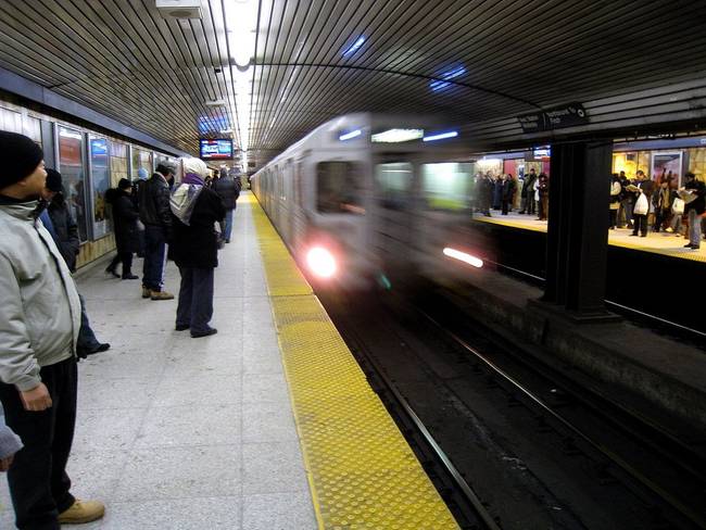 toronto-transit-photo-00002.jpg.650x0_q70_crop-smart