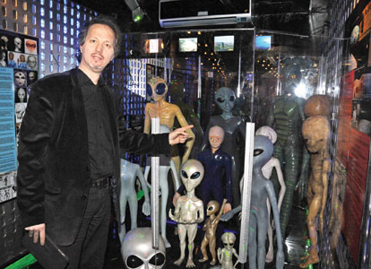 touring-ufo-museum-opens-in-istanbul-201