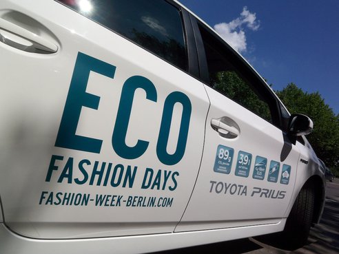 toyota-hybrid-vehicle-berlin-fashion-week