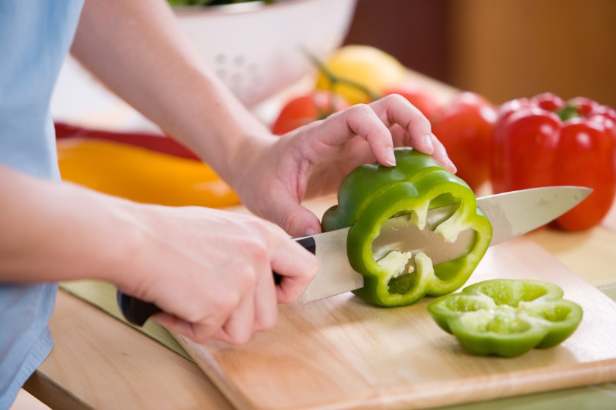 Chopping-and-Prepping-Vegetables-889x592