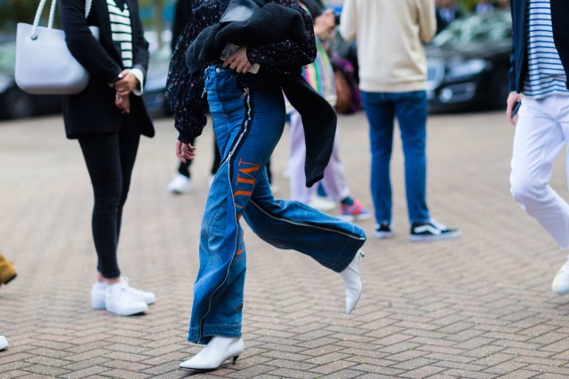 LFW-street-style-39.nocrop.w1800.h1330.2x (1)