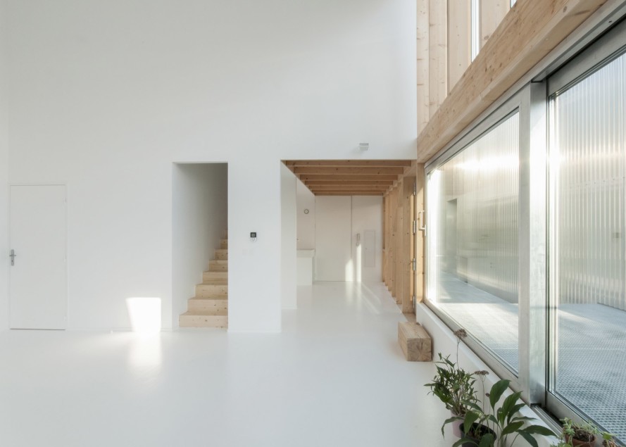 Sud-converted-barn-by-GENS-6-889x635