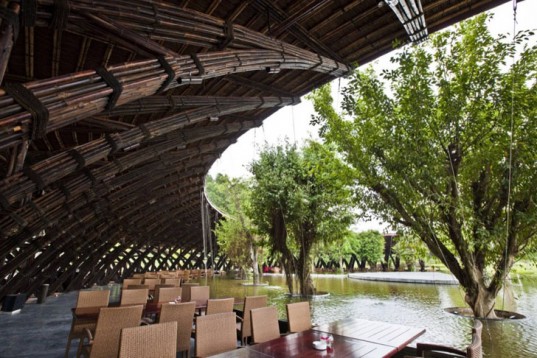 Vo-Trong-Nghia-Vietnam-Bamboo-Wing-Restaurant-5