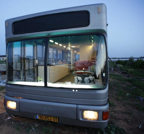 bus8