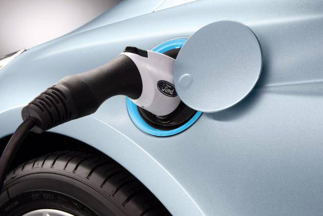 ford-charging-port-electric-car-001.jpg.662x0_q70_crop-scale