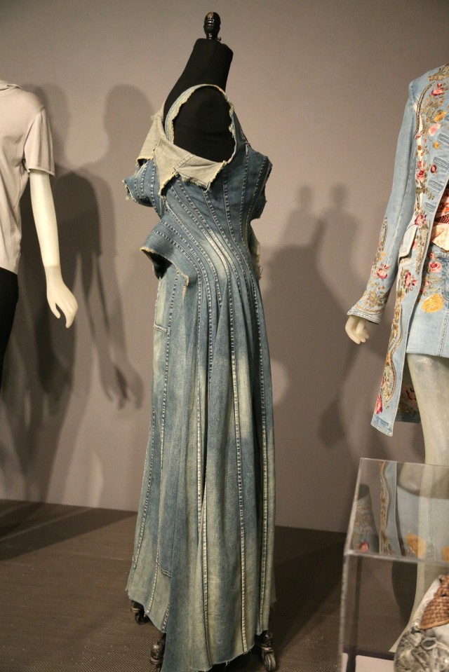 this-new-exhibit-will-teach-you-everything-you-never-knew-about-denim-1578471-1448998520.640x0c
